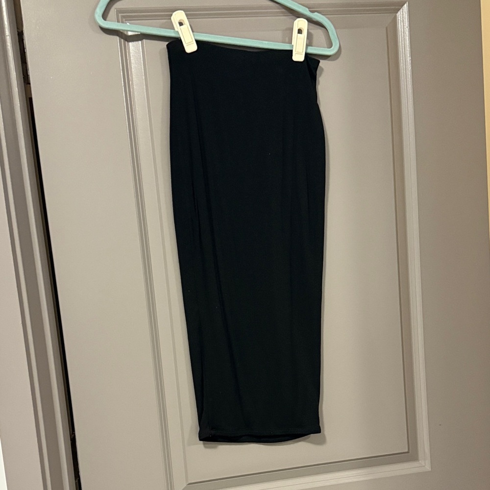 Naked Wardrobe Elegant Black skirt